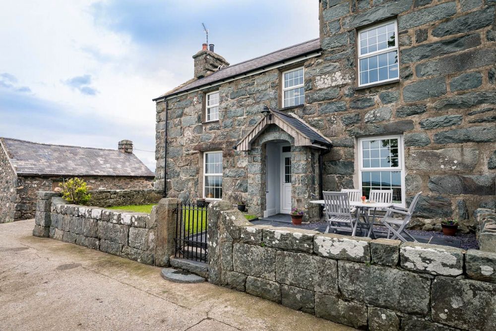 Top 5 Farm Stay Holiday Cottages in North Wales