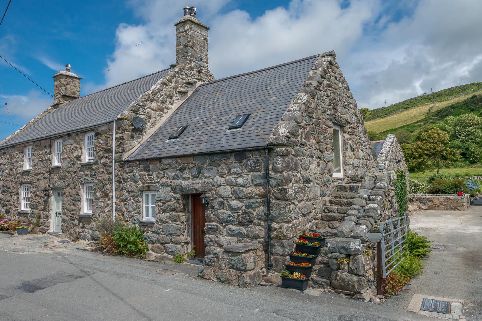 Bijoux Holiday Cottage Between Mountains And Sea | Stabal-Llanfa