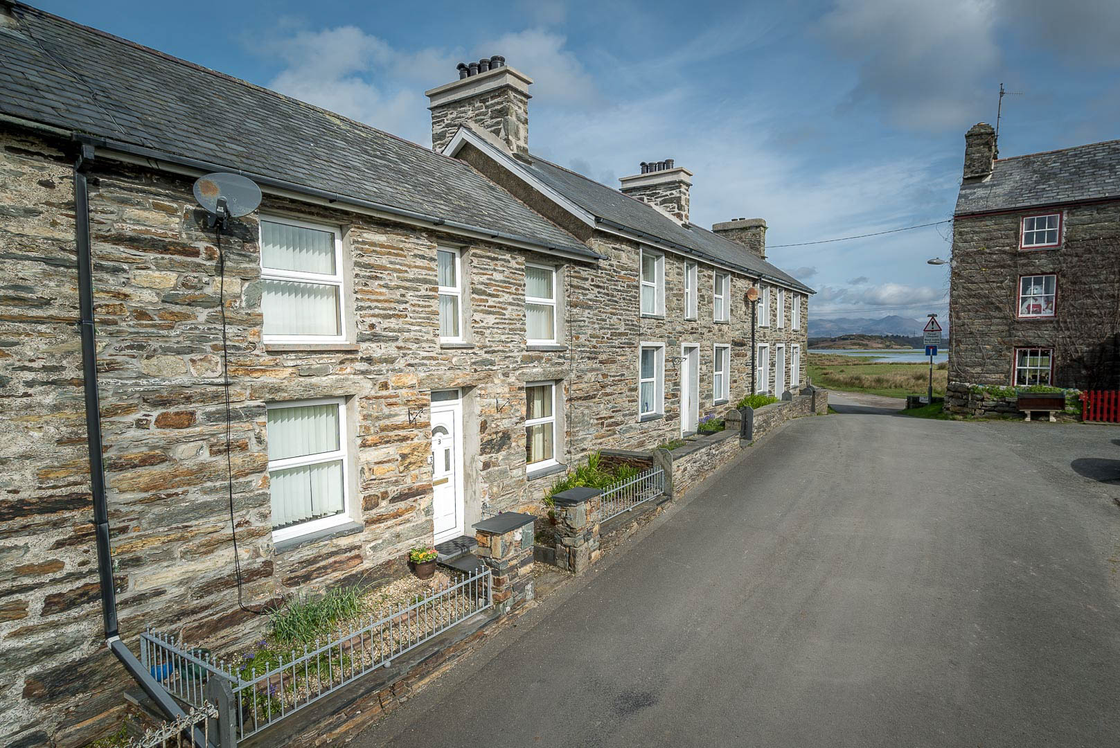 Stone Cottage Within Morfa Harlech Nature Reserve | 3-Ty-Gwyn
