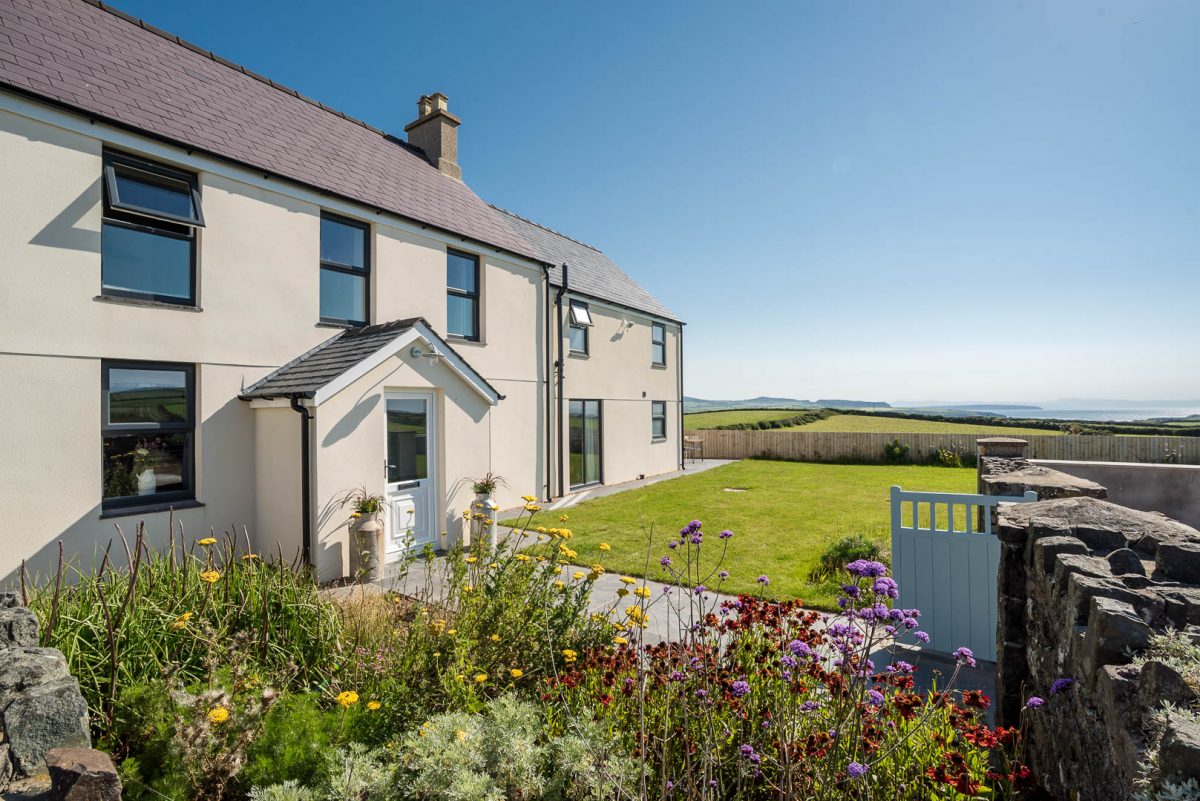 Top 5 Holiday Cottages with a Hot Tub in North Wales
