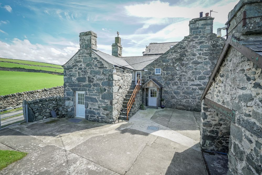Top 5 Holiday Cottages in Barmouth