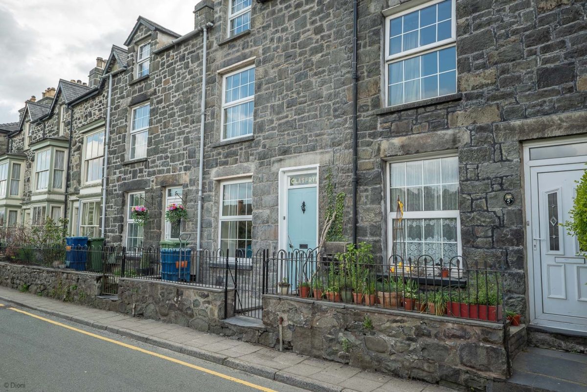 20 Discount at pet friendly property in Dolgellau Dioni Holiday Cottages