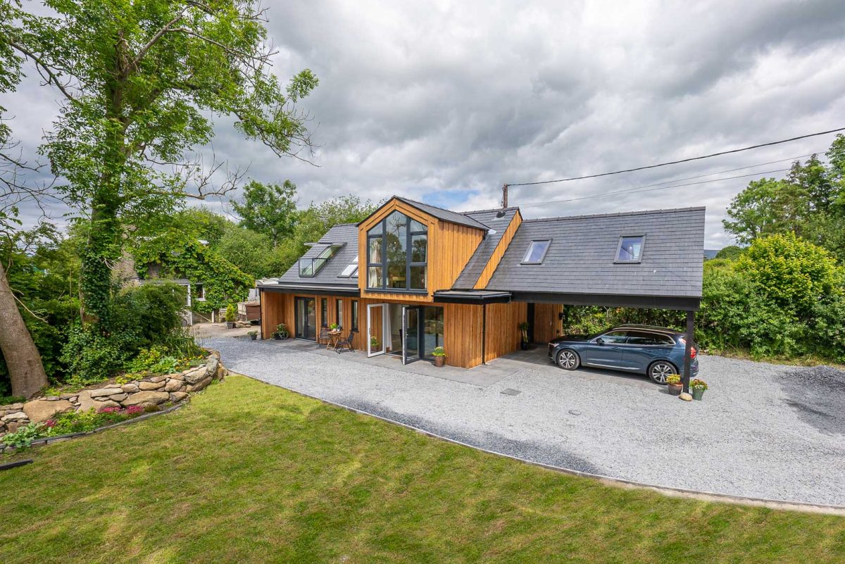 SPACIOUS THREE BEDROOM DETACHED PROPERTY NEAR CRICCIETH | MAES-Y-CAERAU