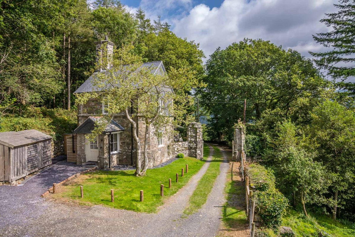 Top 5 Fairytale Holiday Cottages 