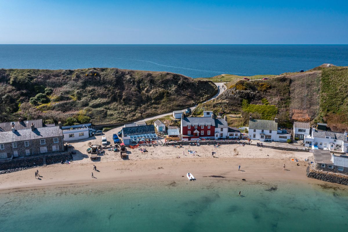 North Wales’ Top Spots for Food, Drink, and Sea Views