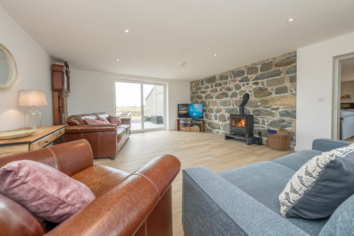Exclusive 10% Off Farmhouse Cottage Stay Near Aberdaron: Discover Brynhynog-Fawr